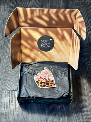SAFARI GLAM MARCH24 GEL BOX. MONTHLY SUBSCRIPTION